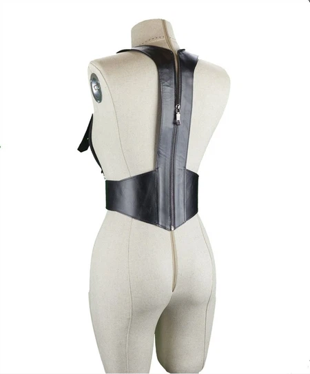 Extravagant Leather Zippered Harness Belt
