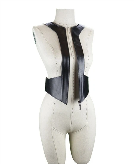 Extravagant Leather Zippered Harness Belt